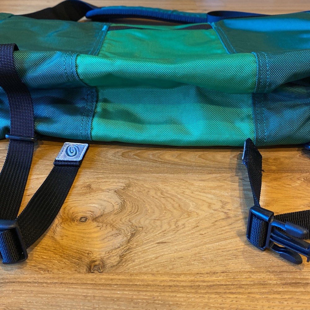 Timbuk2 messenger bag GUC - Picture 7 of 10